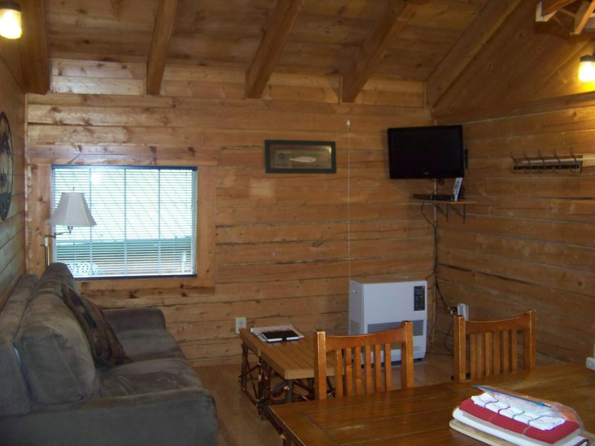 Box Canyon Cabins ซูเวิร์ด ภายนอก รูปภาพ